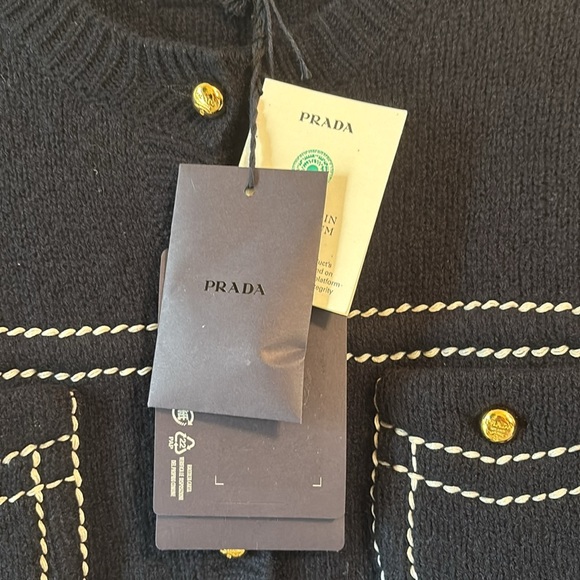 NWT Prada 100% Cashmere Long Sleeve Gold Button Sweater - Picture 8 of 13